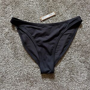 NWT SKIMS Mid Coverage Bikini Bottom - Onyx